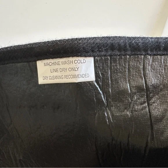 NWOT Costco Packable Outdoor Picnic Blanket Tan Black Red Plaid Nova Check - Picture 7 of 9